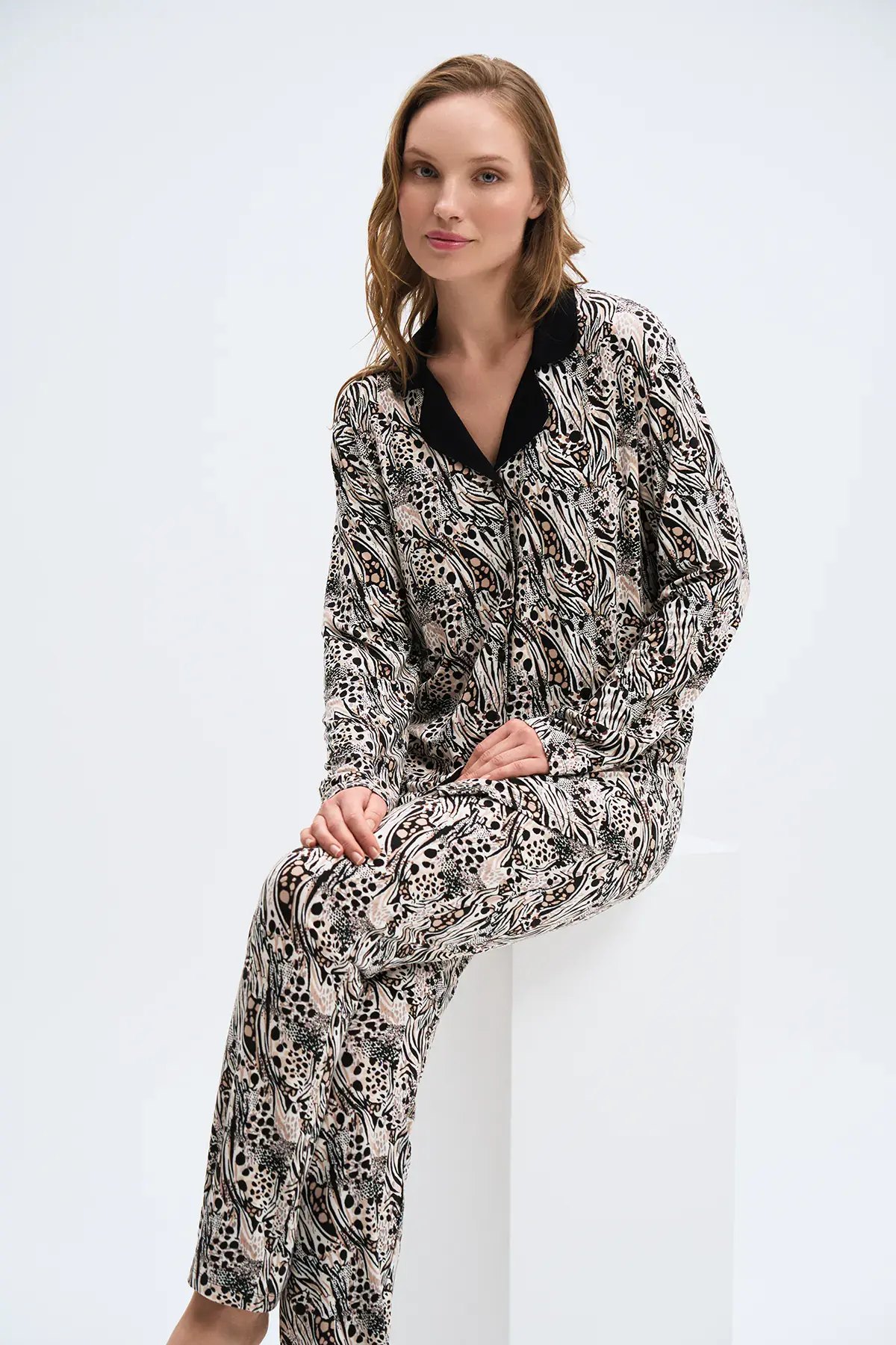 Pijadore 2017 (M-L-XL-XXL) Uzun Kollu Boydan Düğmeli Bayan Pijama Takım