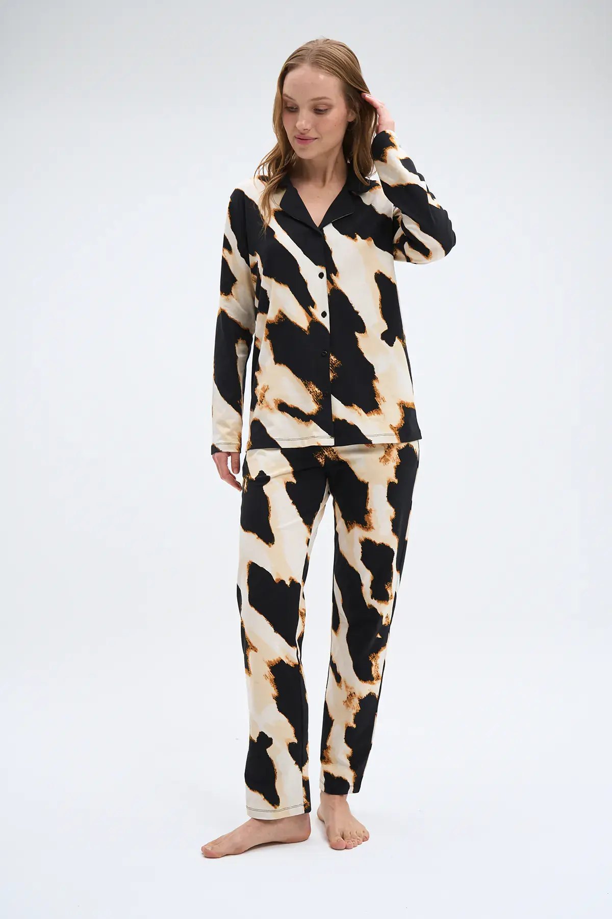 Pijadore 2057 (M-L-XL-XXL) Uzun Kollu Boydan Düğmeli Bayan Pijama Takım