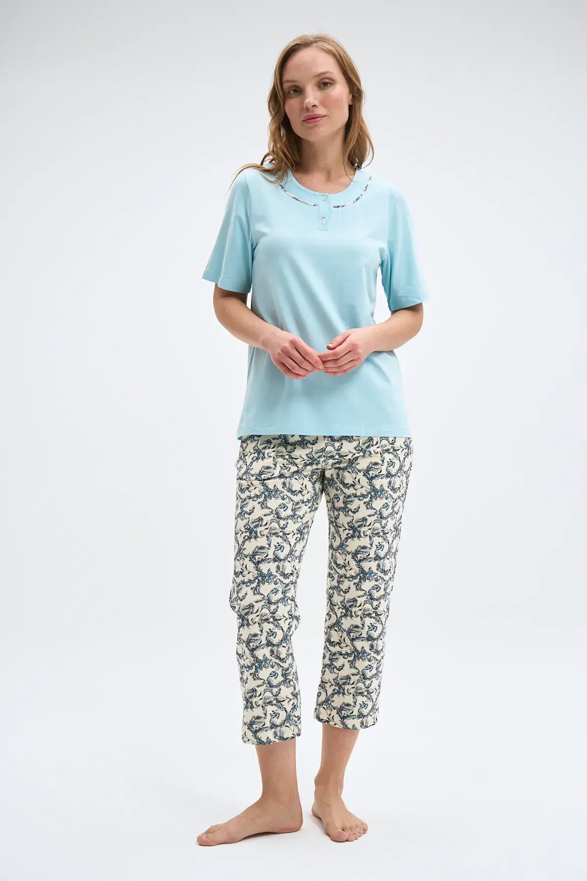 Pijadore 2084B (2XL-3XL-4XL-5XL) Battal Beden Kısa Kollu Bayan Kapri Takım