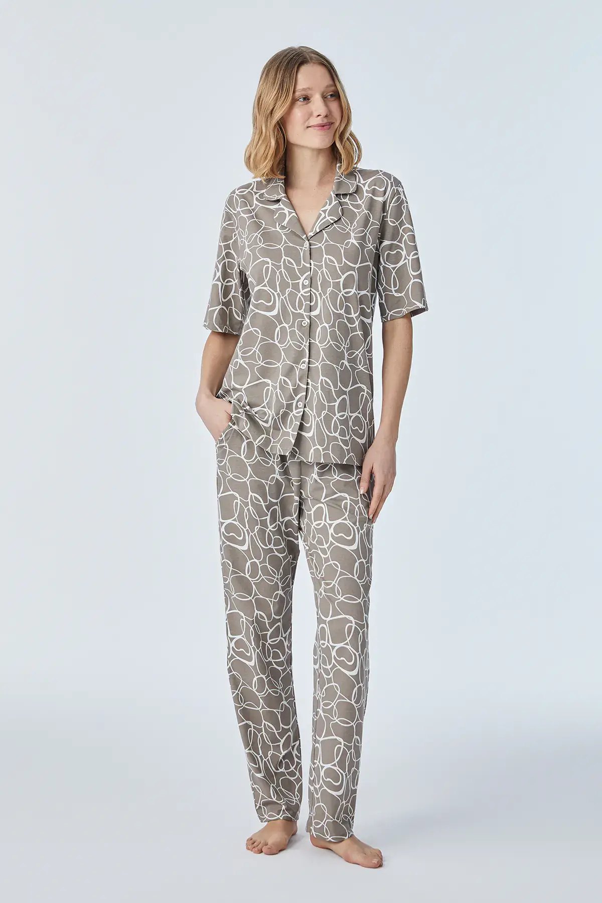 Pijadore 2101 (M-L-XL-XXL) Kısa Kollu Boydan Düğmeli Bayan Pijama Takım