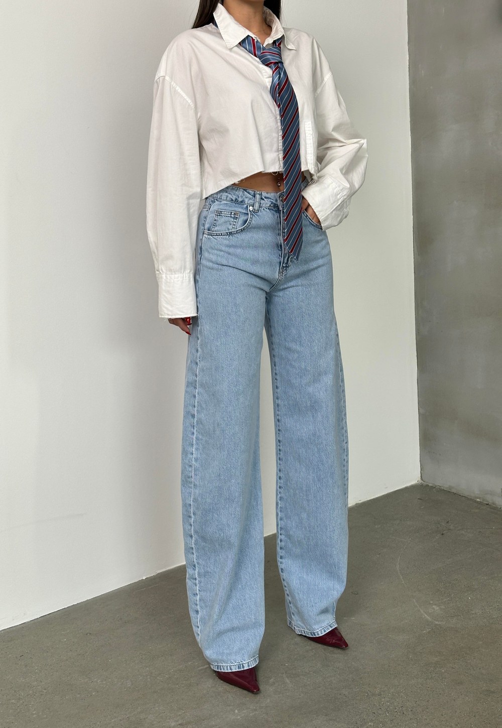 Yüksel Bel Bacak Boyu Balon Kesim Barrel Fit Light Blue Jean Pantolon