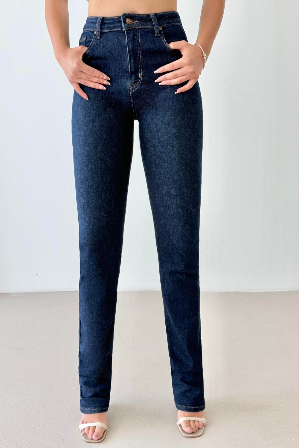 Klasik Kesim Yüksek Bel Rinse Jean Pantolon