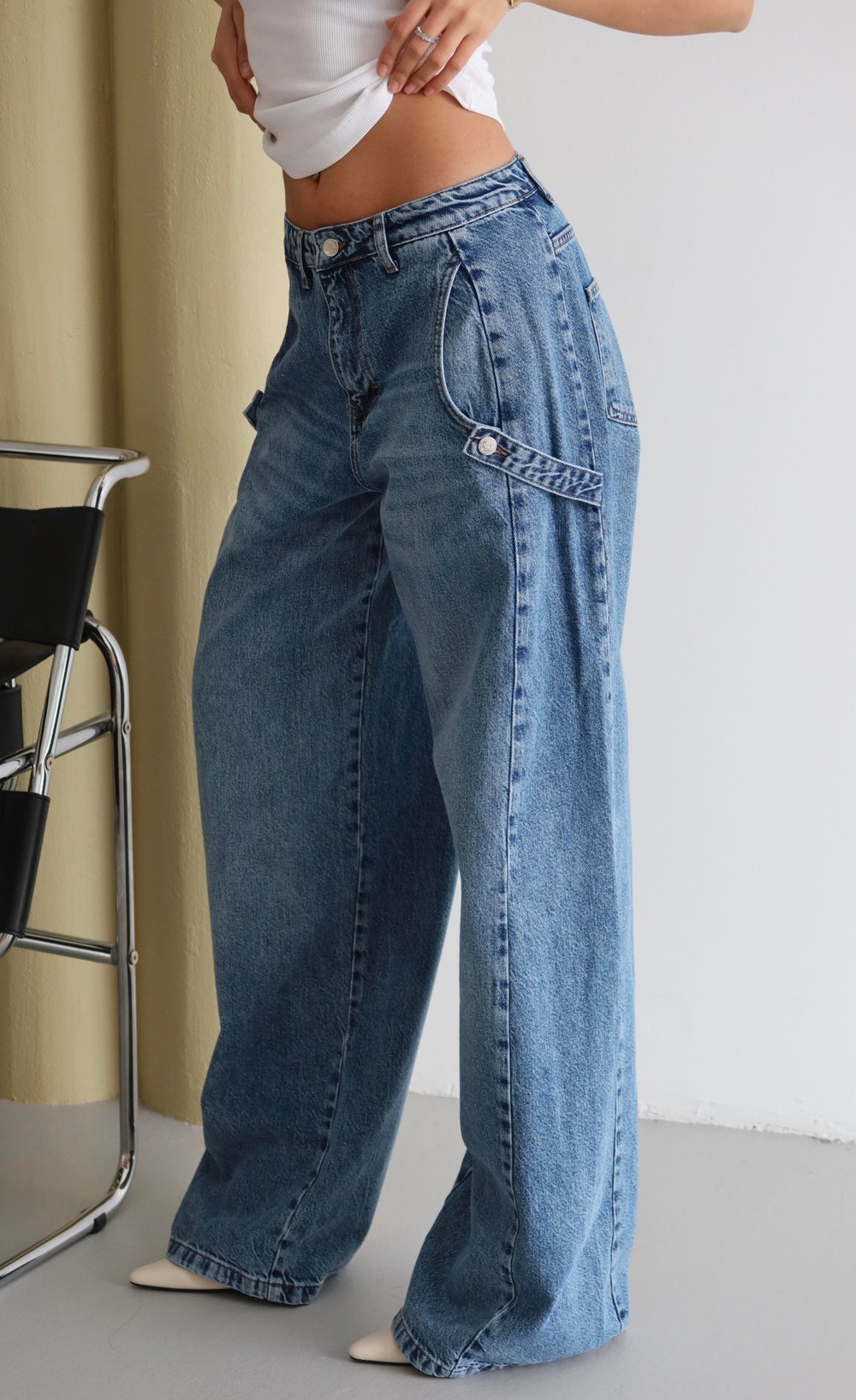 Yüksek Bel Bol Kesim Yandan Cep Altı Detaylı Blue Jean Pantolon