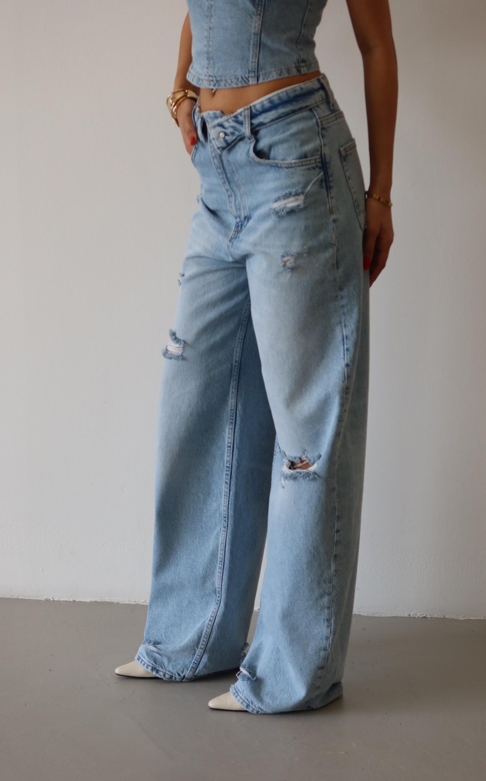 Düşük Bel Lazer Detaylı Wide Leg Kalıp Ice Blue Lazerli Jean Pantolon