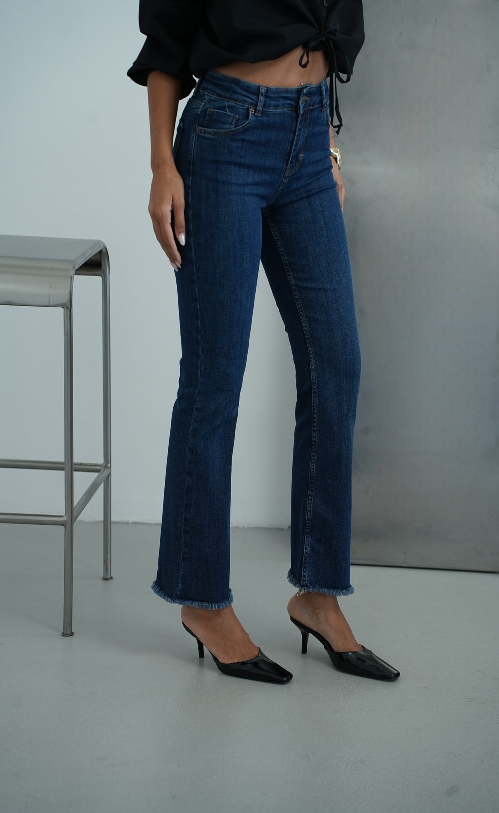 Yüksek Bel Paça Püskül Detaylı Ara Beden Kadın Dark Blue Tint Jean Pantolon