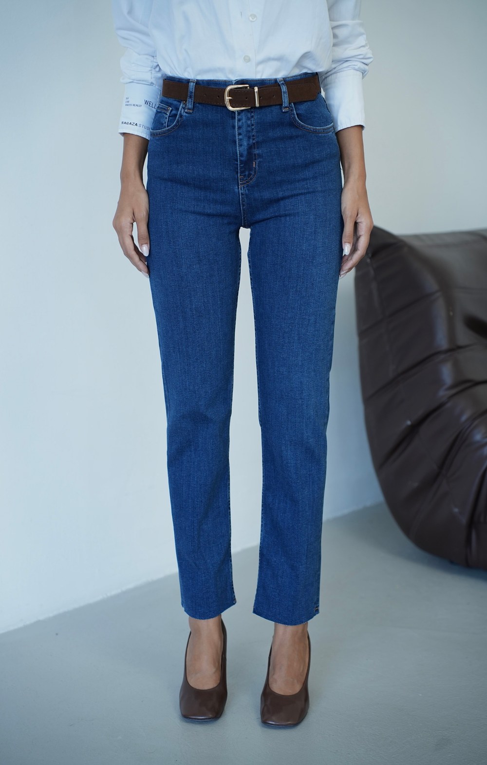 Yüksek Bel Paça Kesik Kemer Detaylı Kadın Dark Blue Jean Pantolon