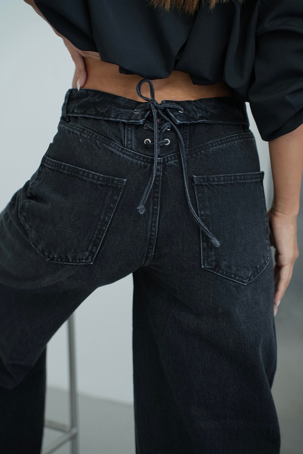 Yüksek Bel Ters Kemer Bel İp Detaylı Black Jean Pantolon