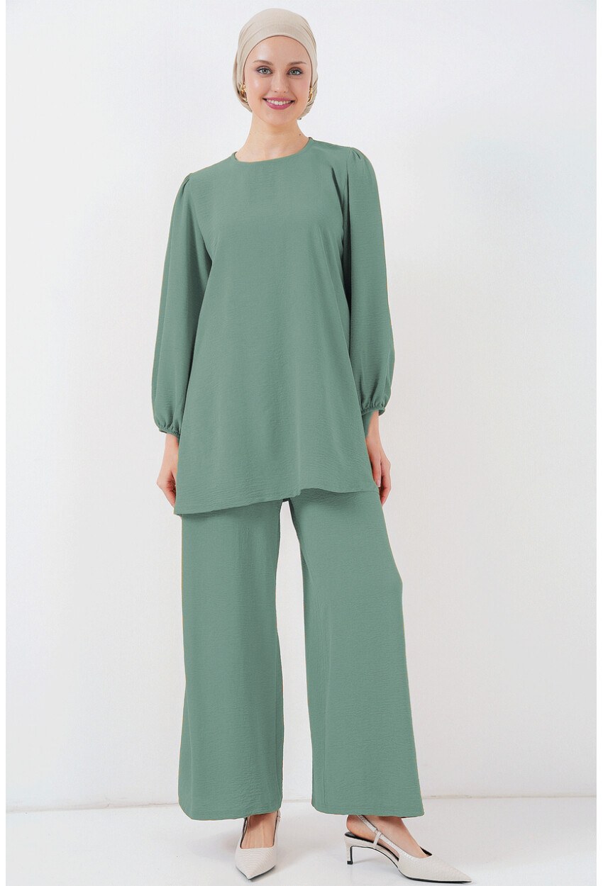 ÇAĞLA YEŞİLİ