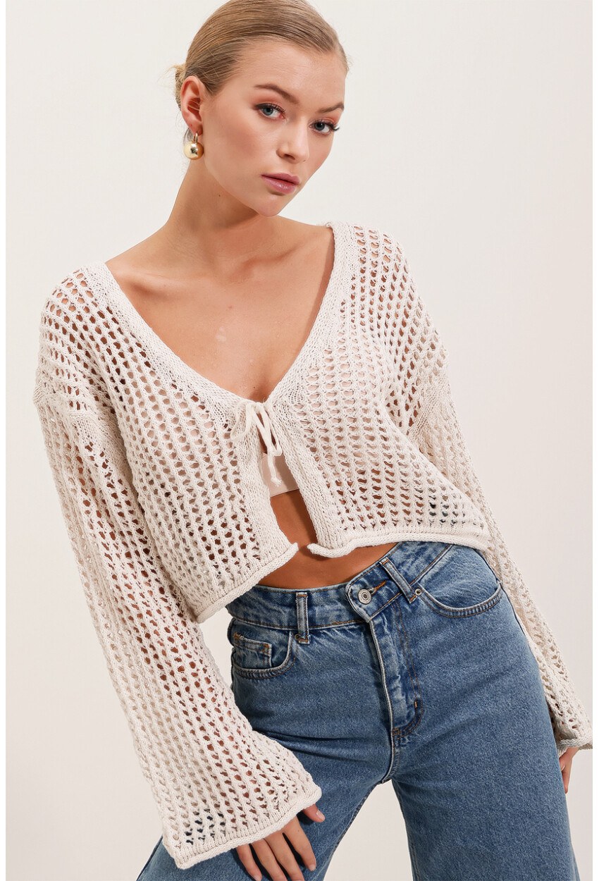 15852 Ajurlu/delikli Oversize Crop Hırka
