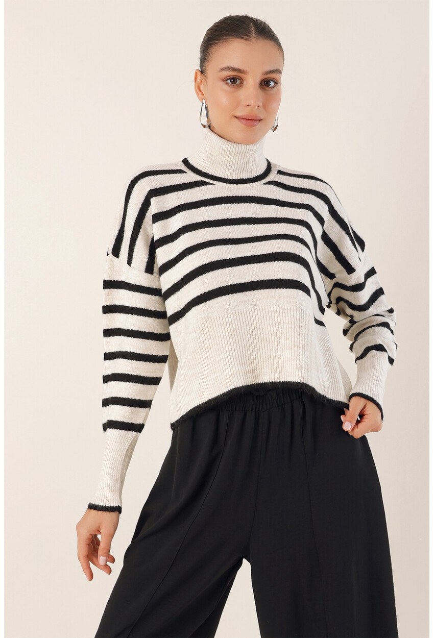 15822 Oversize Boğazlı Crop Kazak