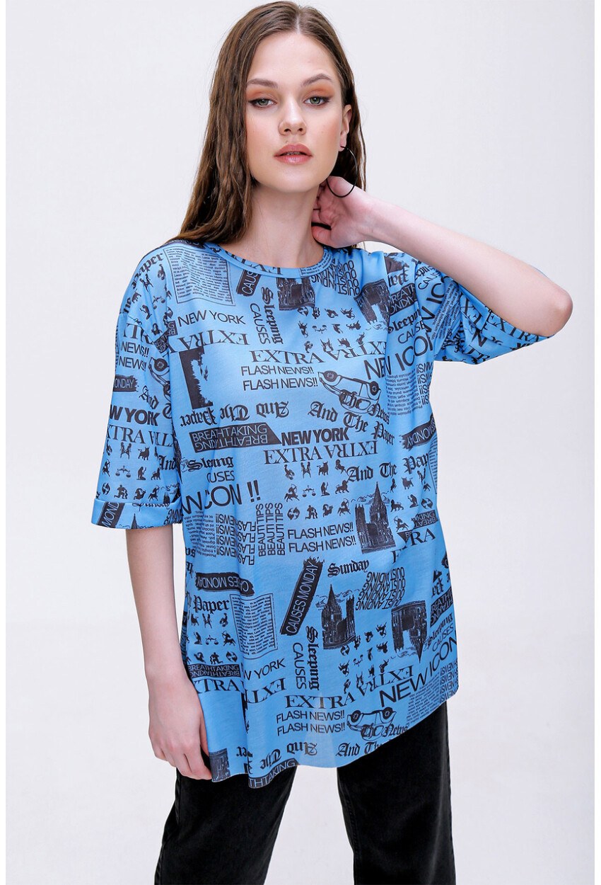 4299 Gazete Baskılı Oversize Tshirt