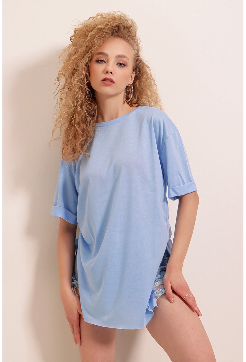 4123 Yırtmaçlı Oversize Tişört