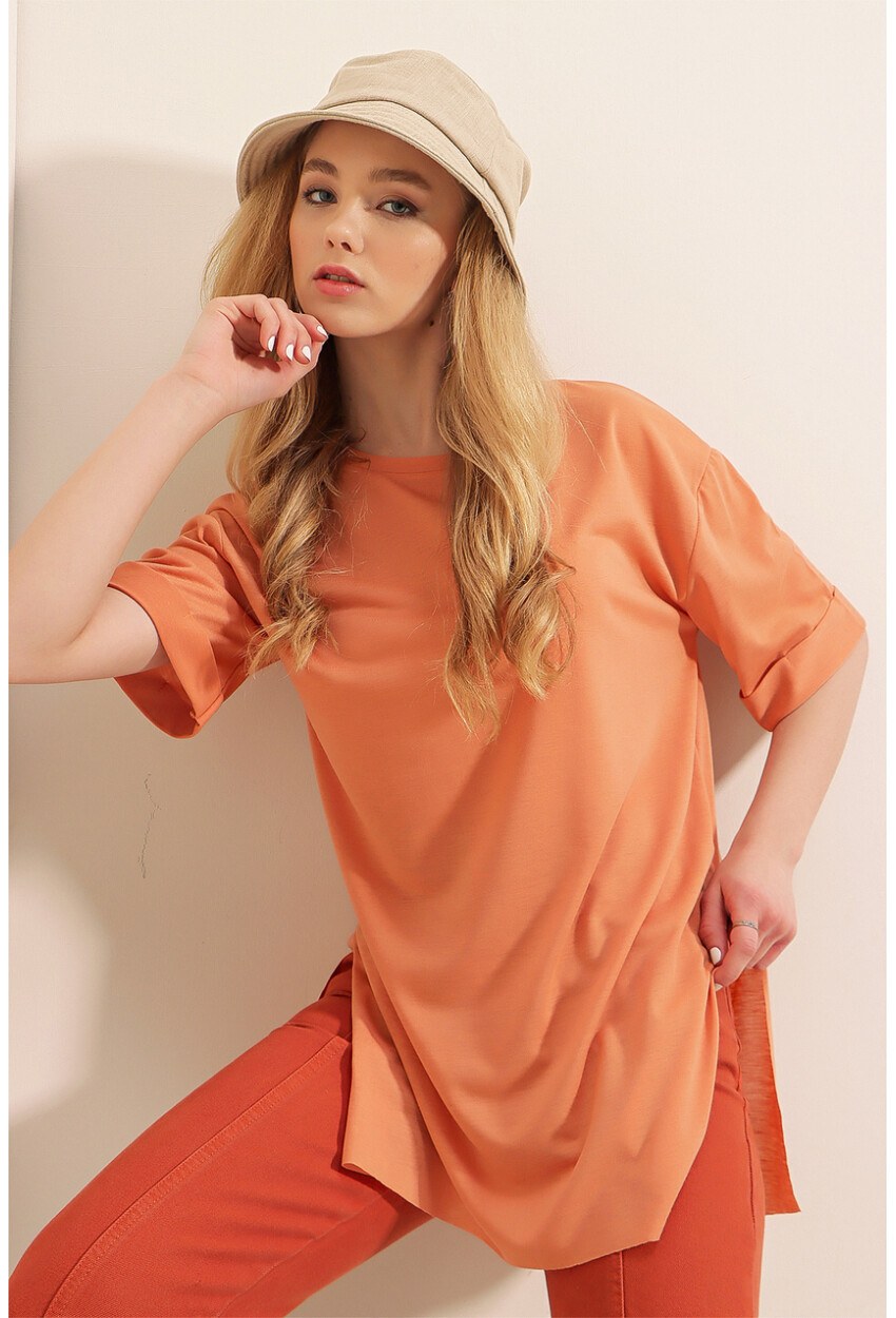 4123 Yırtmaçlı Oversize Tişört