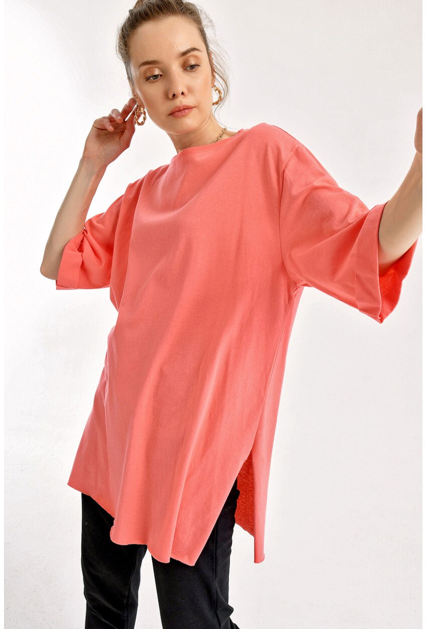 4123 Yırtmaçlı Oversize Tişört