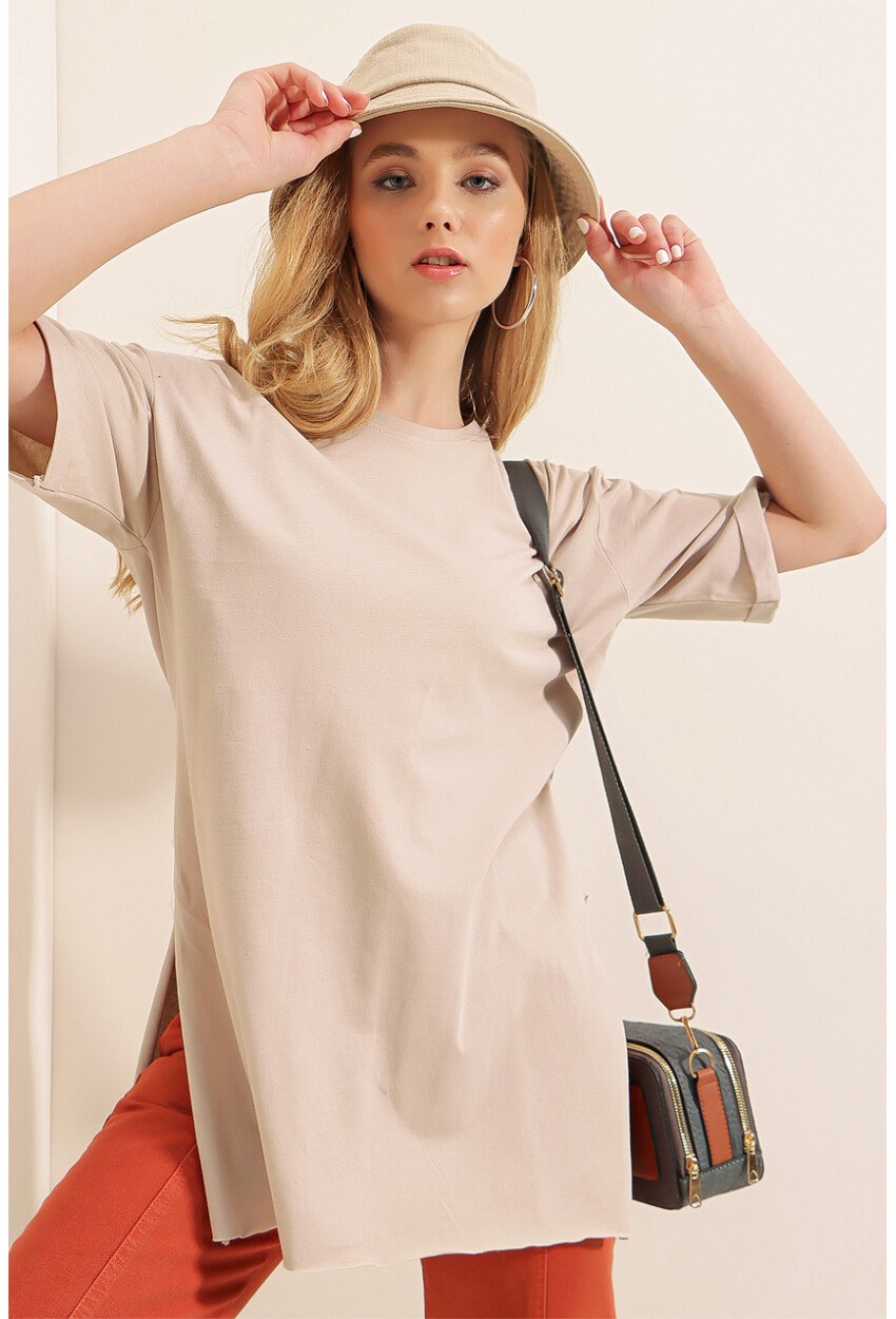 4123 Yırtmaçlı Oversize Tişört