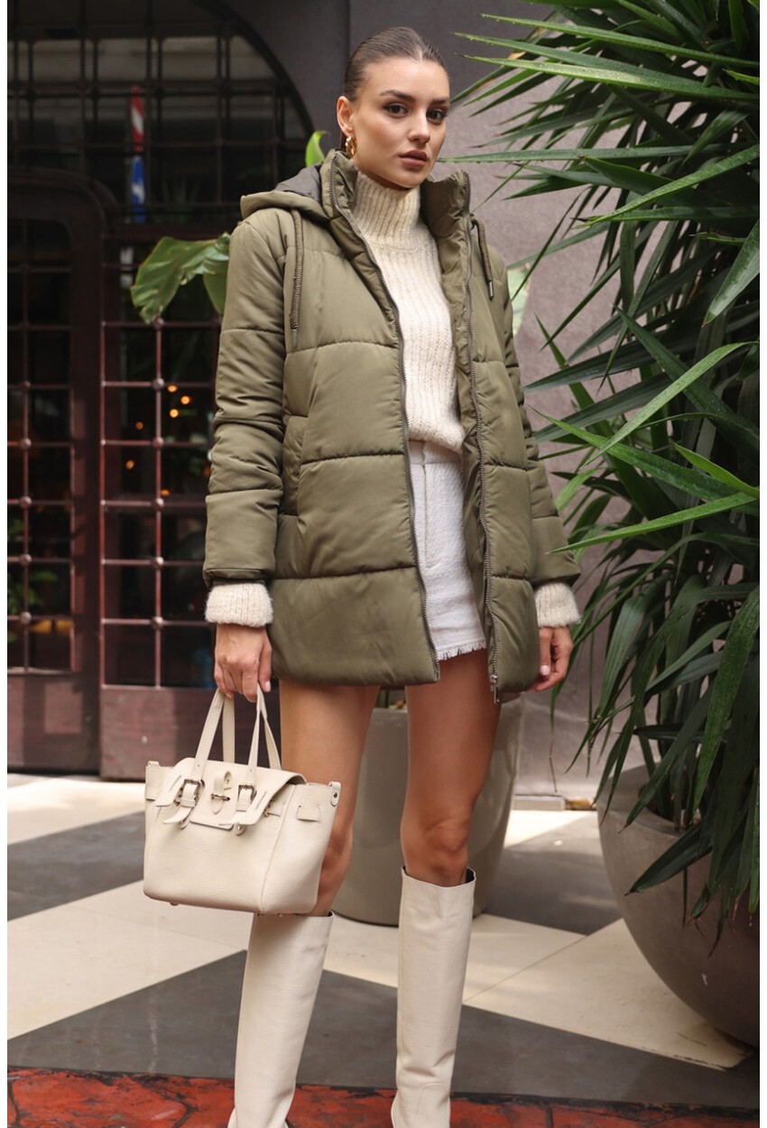 Kapüşonlu Oversize Şişme Mont