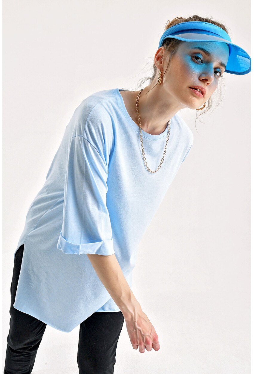 4123 Yırtmaçlı Oversize Tişört