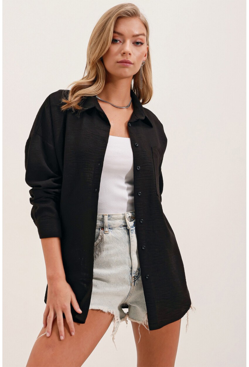 Kadın Tek Cepli Oversize Siyah Keten Gömlek