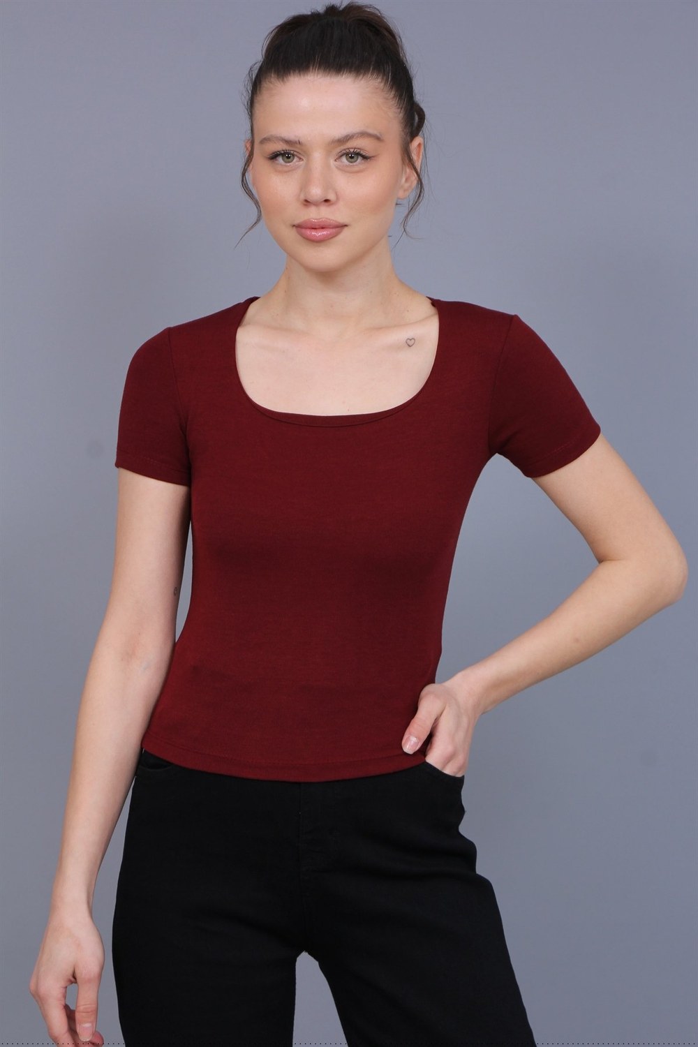 Model Kumaş Kare Yaka Crop