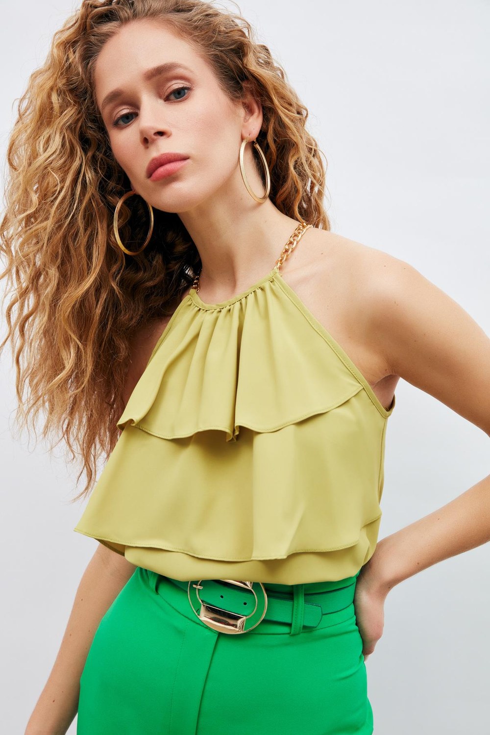 Zincir Detaylı Volanlı Bluz - Olive