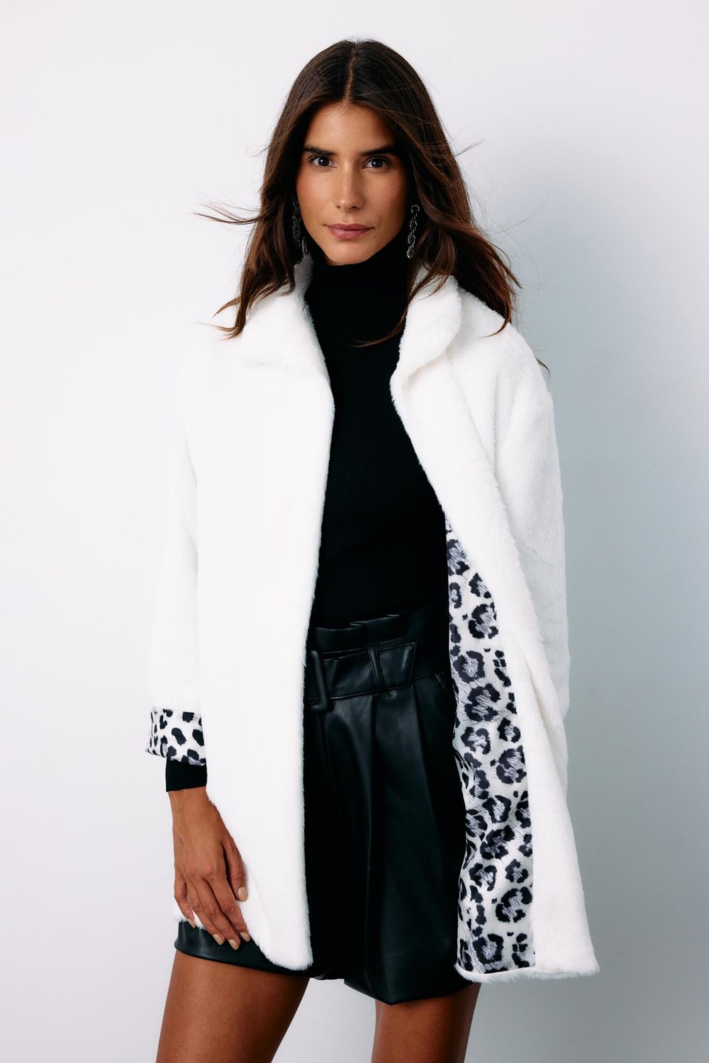 Leopar Astarlı Peluş Kaban - Ekru