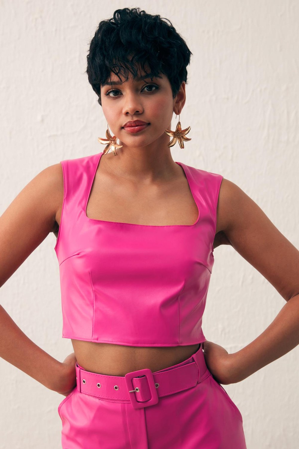Kare Yaka Deri Crop Bluz - Fuşya