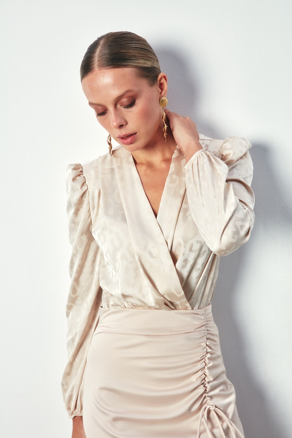 Kruvaze Desenli Bodysuit Bluz - Bej