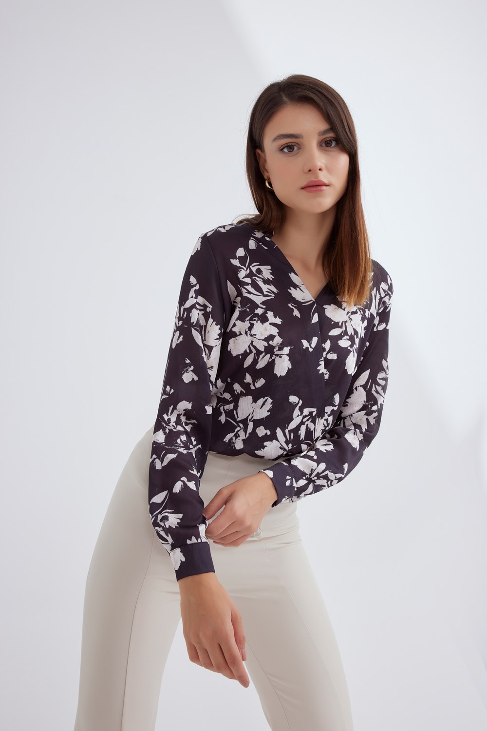 Anvelop Çiçek Desen Bluz - Siyah