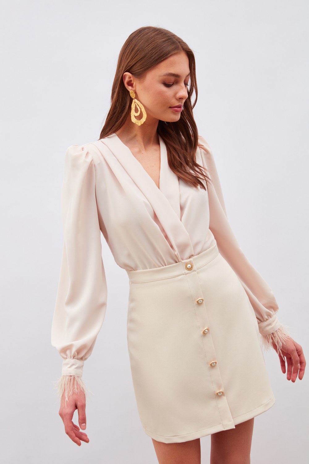 Kol Tüy Detaylı Bodysuit Bluz - Bej