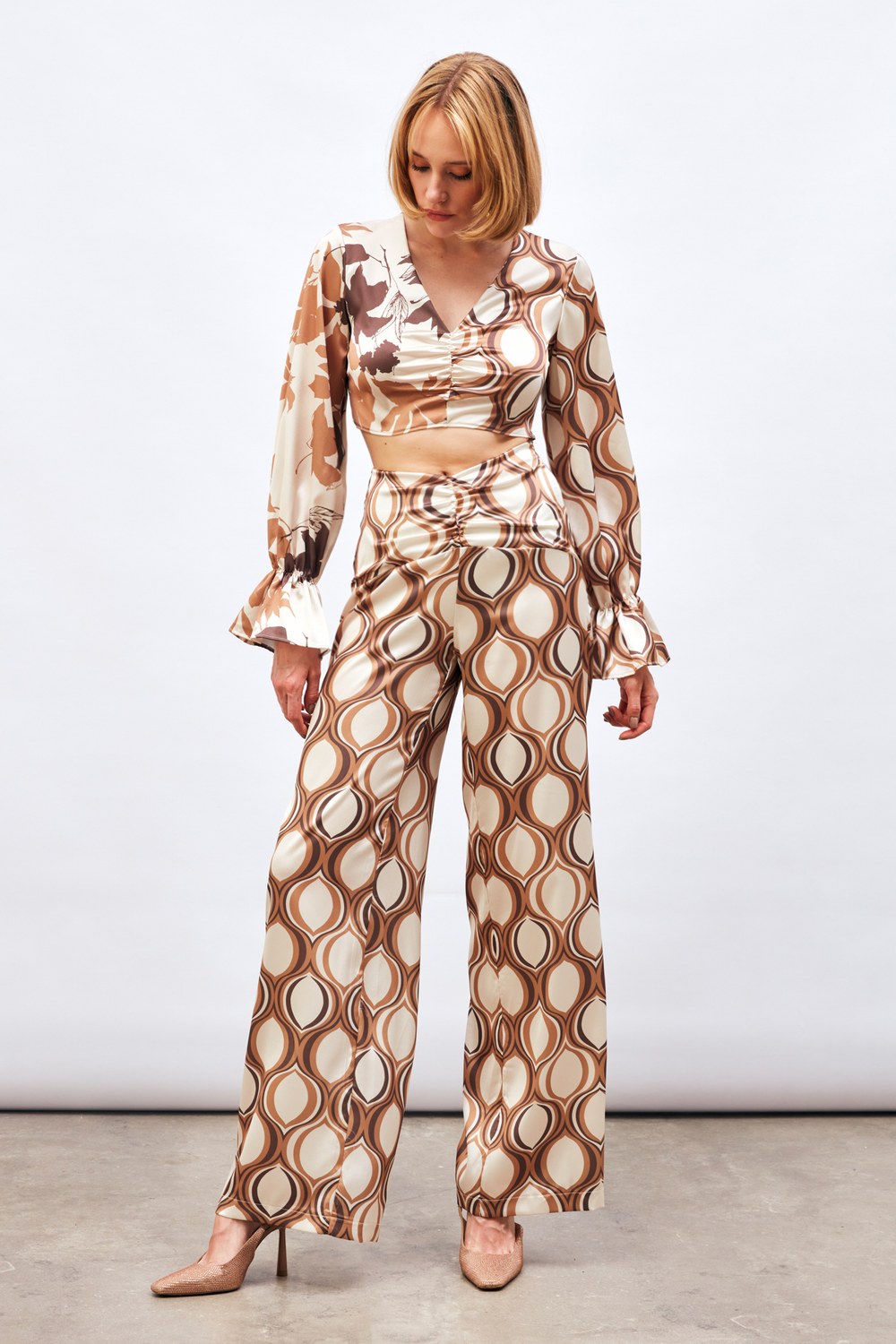Ön Büzgülü Desenli Salaş Pantolon - Camel