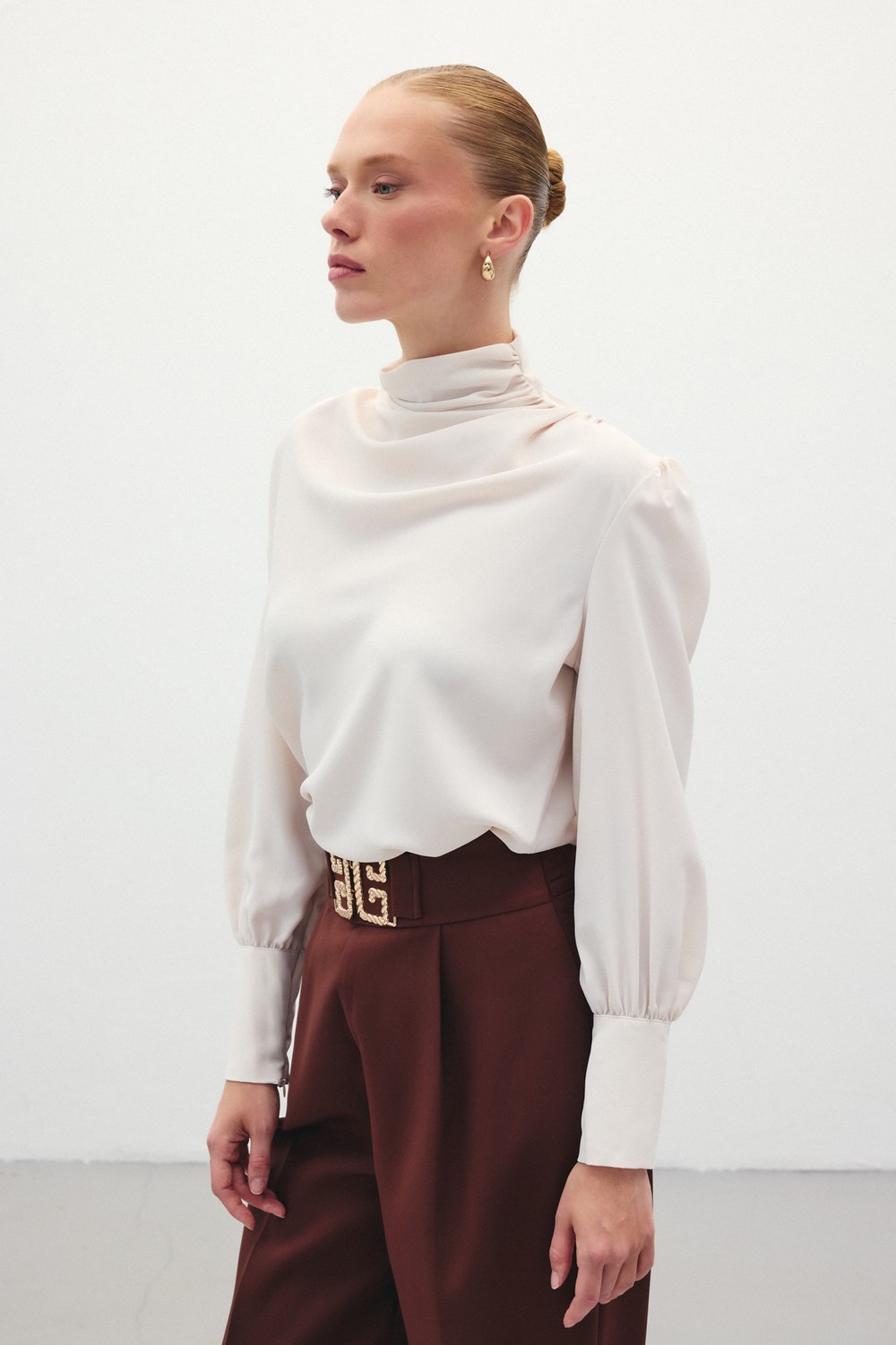 Drape Detaylı Bluz - Bej