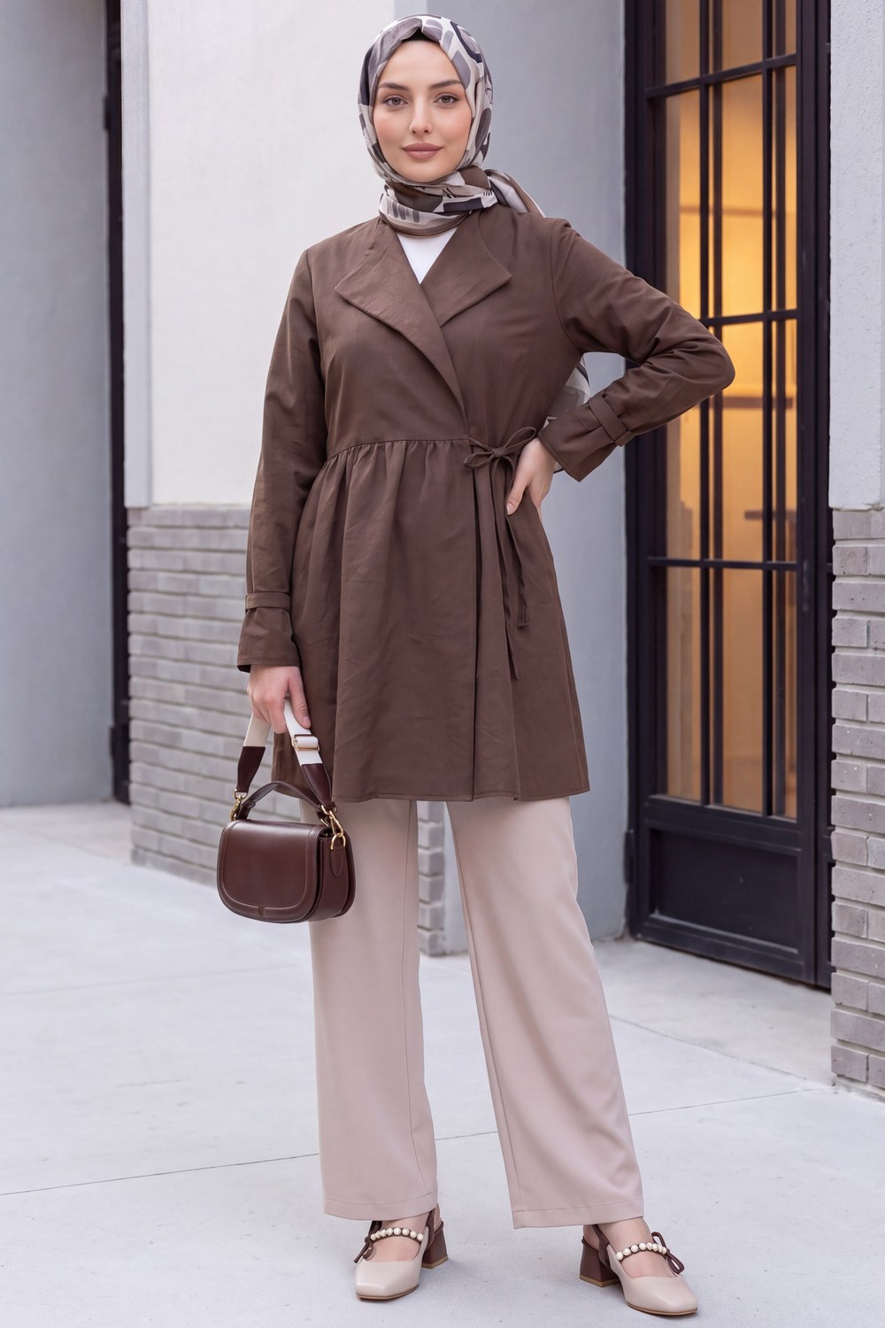 Yan Bağcıklı Kol Manşeti Yırtmaçlı Kimono -Kahve