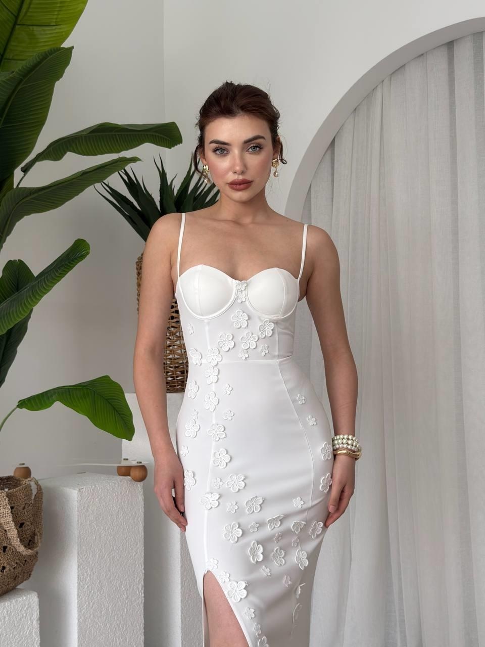 Stor Gül Detaylı Elbise ETK-00644-beyaz