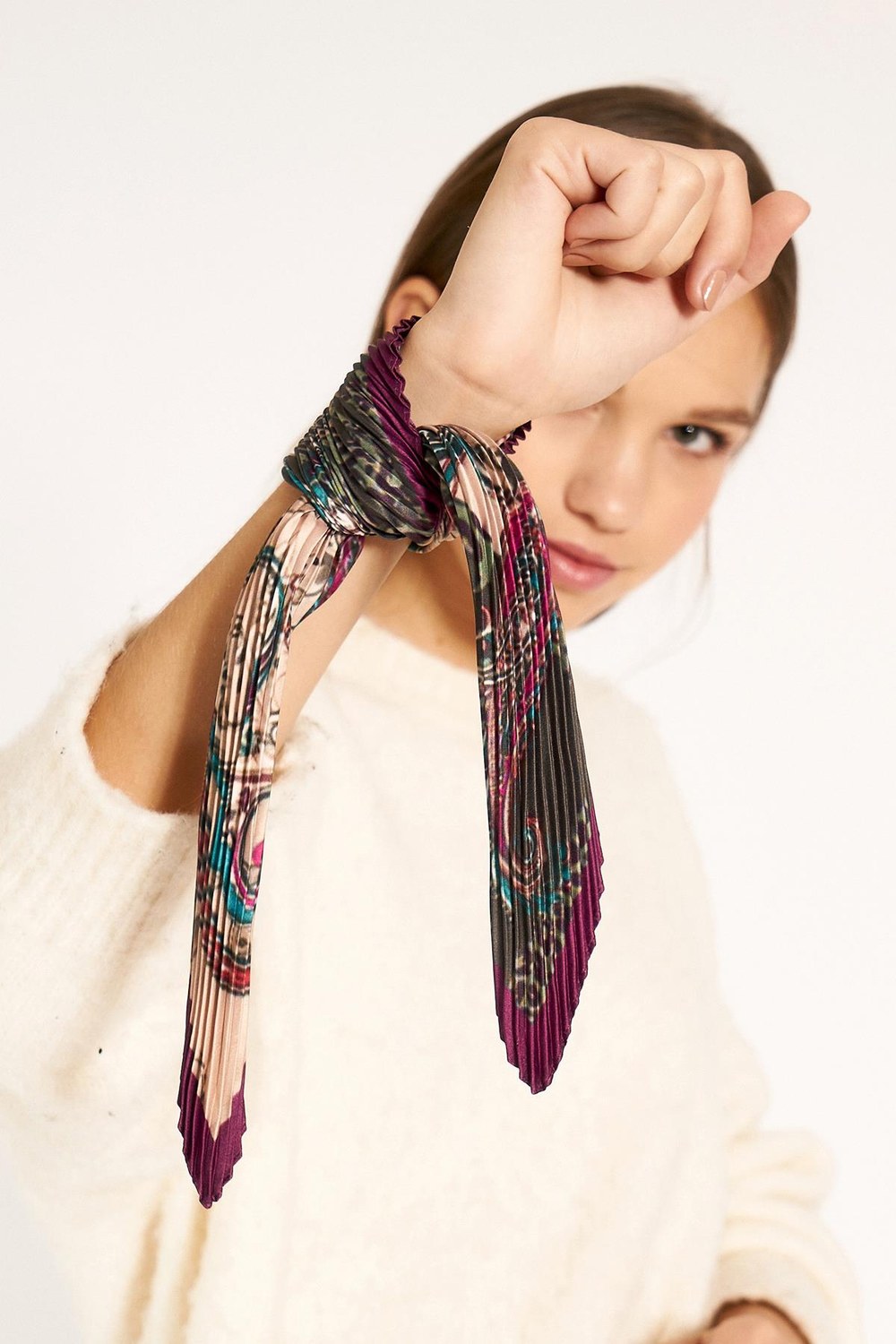 13458-1 Etro Desenli Mor Piliseli Saten Bandana Fular 50x50 Cm