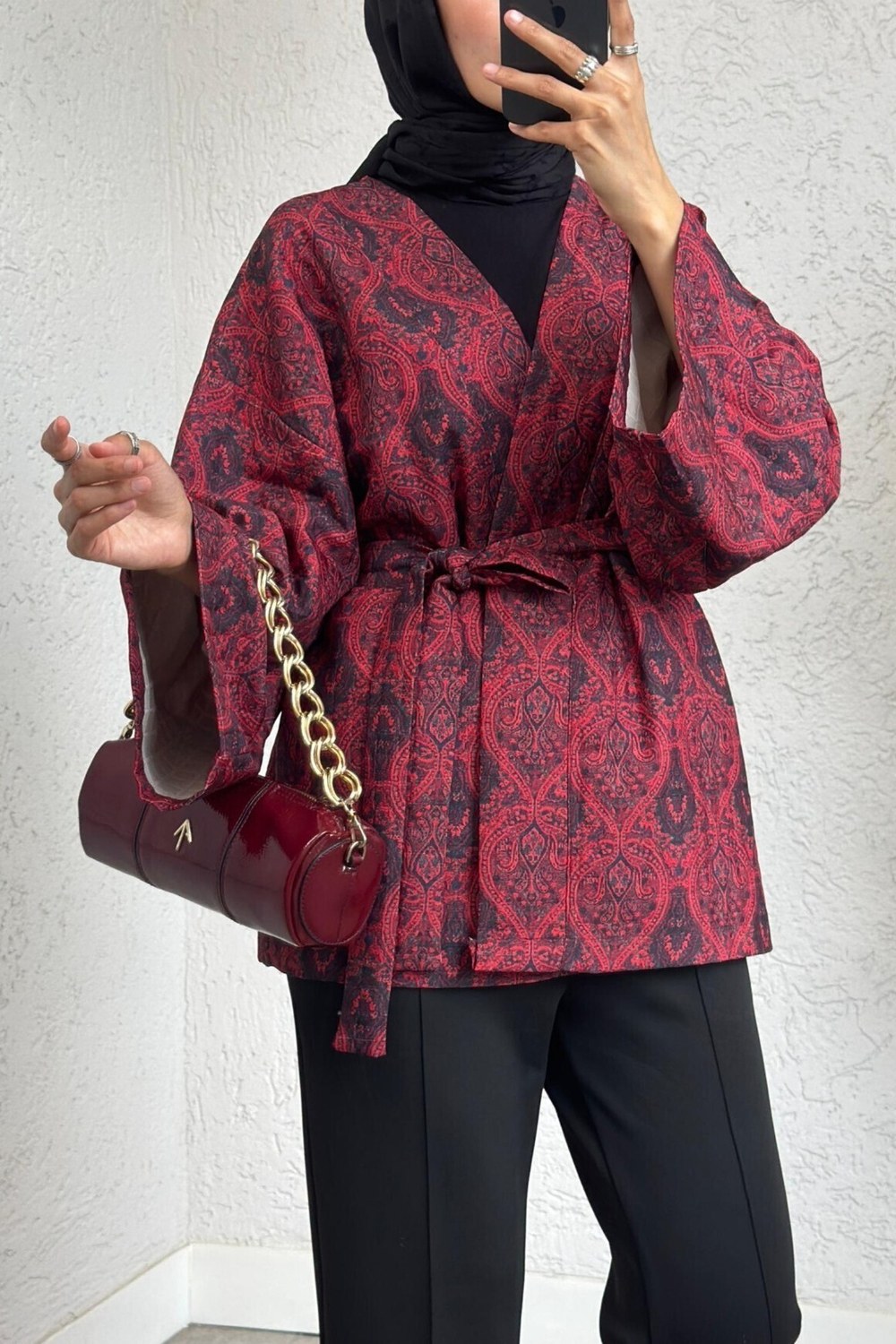 Dijital Baskılı Beli Kemerli Kapitone Kimono -Kırmızı