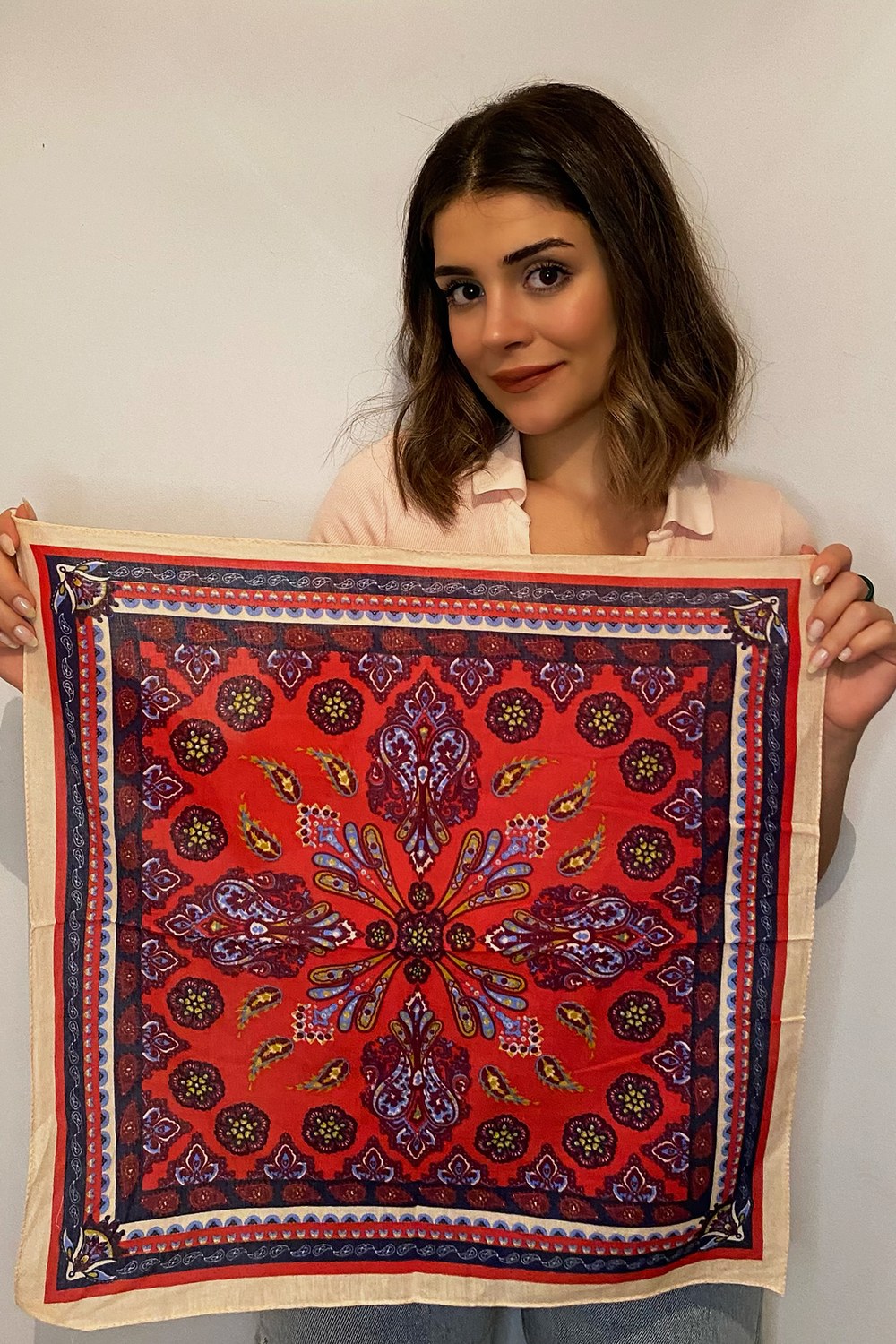 15002 Şal Desenli Kırmızı Pamuk Fular 50x50 Cm