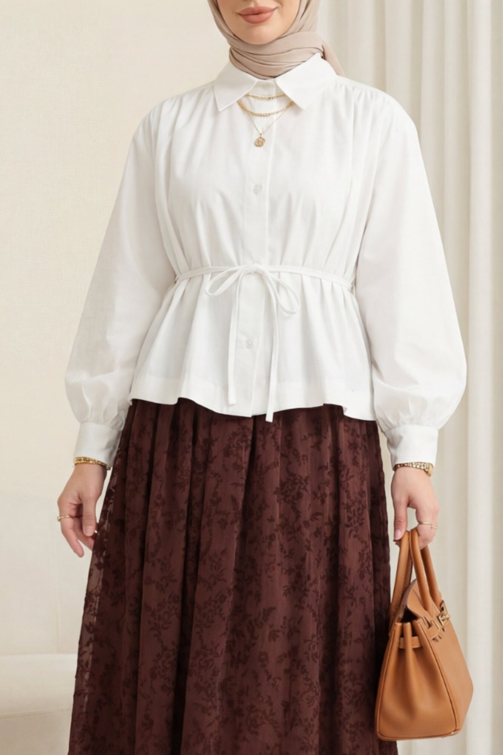 Omuzları Büzgülü Bağcıklı Gömlek Bluz -Beyaz