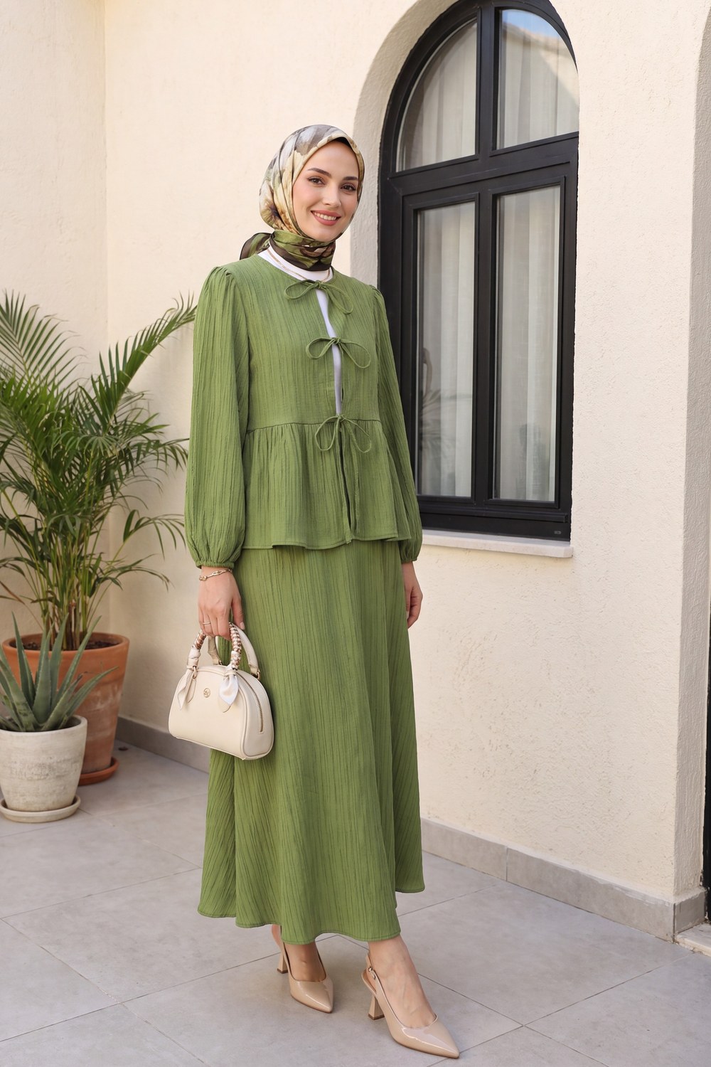 Önü Bağlamalı Kolu Lastikli Etekli Krinkıl Kimono Takım -Fıstık Yeşili