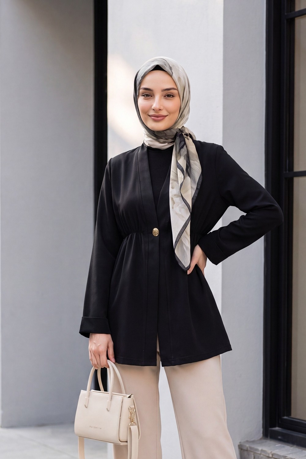 Beli Lastikli Kolu Katlamalı Tek Düğmeli Krep Kimono -Siyah