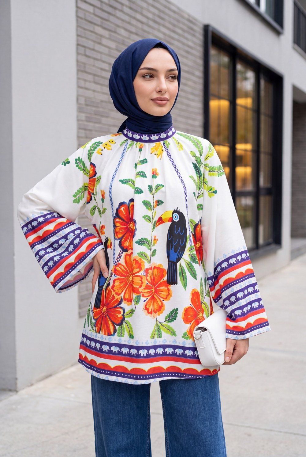 Beli Kuşaklı Oversize Geniş Kol Desenli Tunik -Beyaz