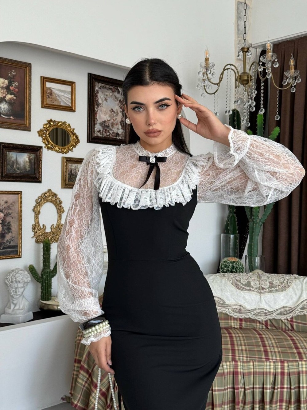 Sose Broş Detaylı Elbise ETK-01002-siyah