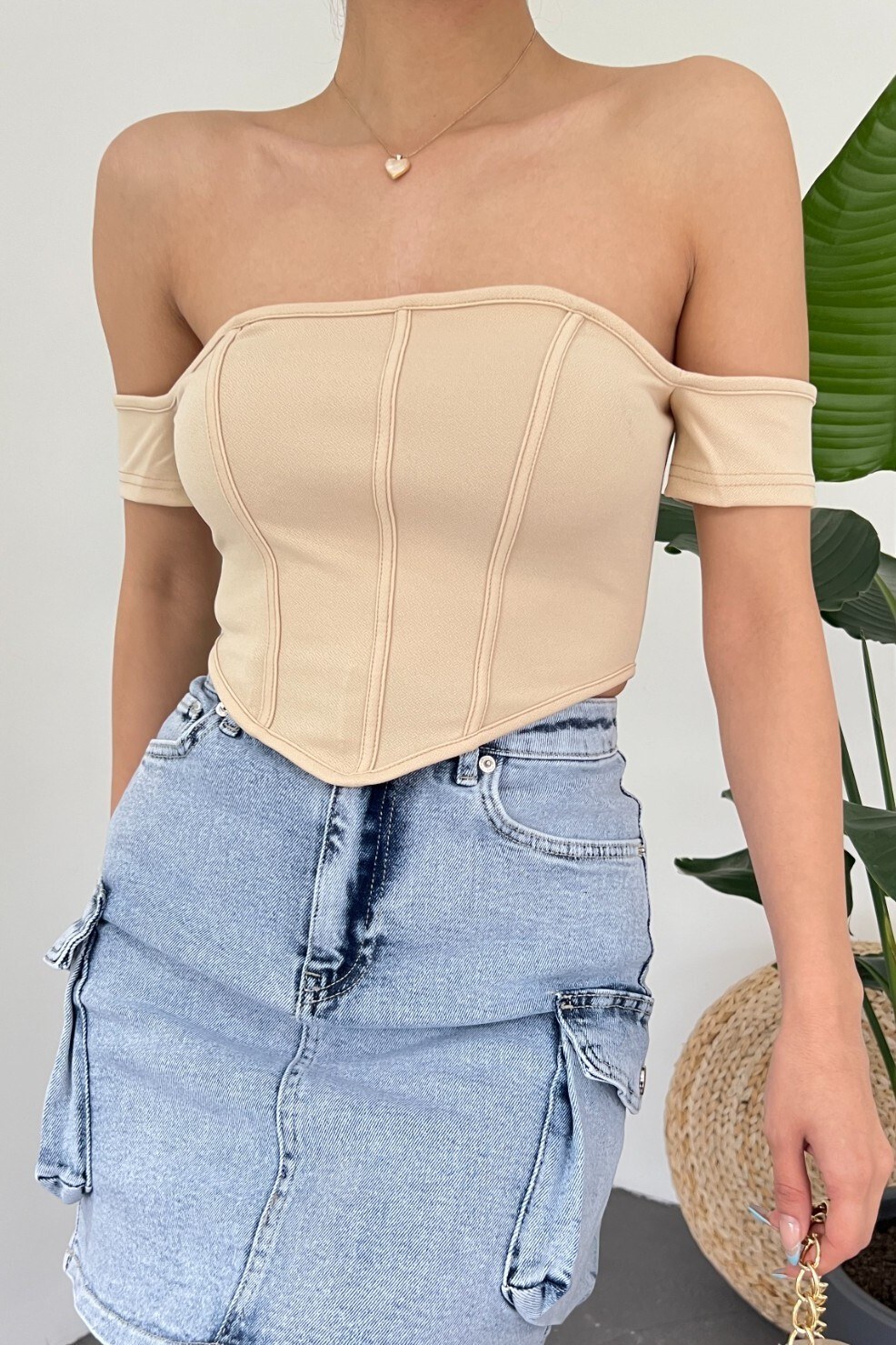 Sırt Fermuarlı Omuz Detaylı Korse Crop -Bej